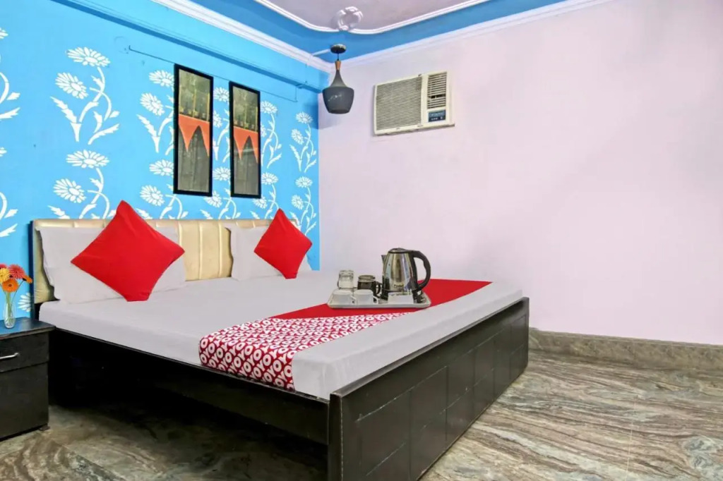 Нью-Дели: OYO Flagship 70265 Hotel Decent Stay