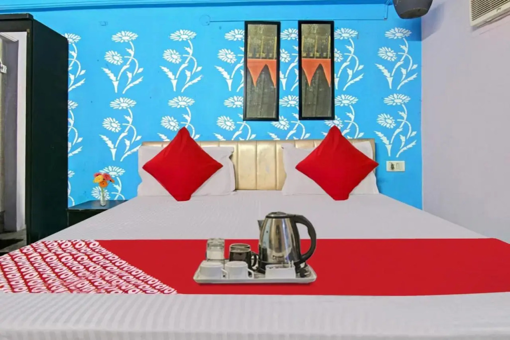 Нью-Дели: OYO Flagship 70265 Hotel Decent Stay