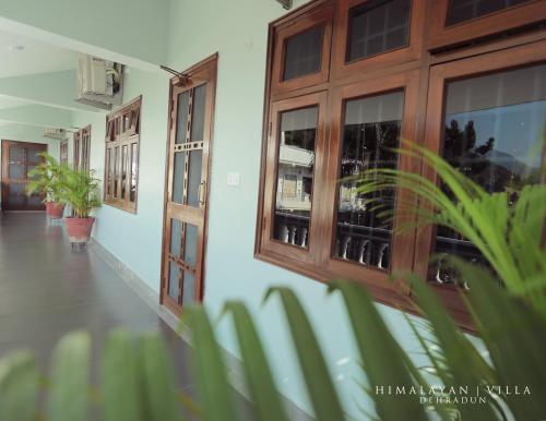 Массури: Himalayan Villa