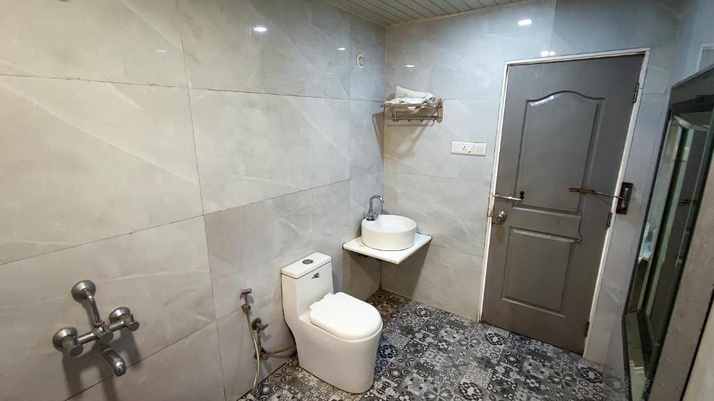 Мумбаи: Villa 408-Dr Wade in Royal Palms Mumbai