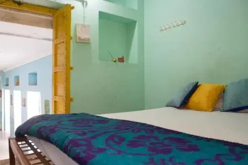 Пушкар: 12 Monks Backpackers Community