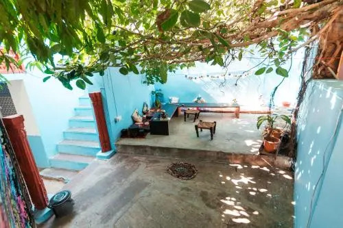 Пушкар: 12 Monks Backpackers Community