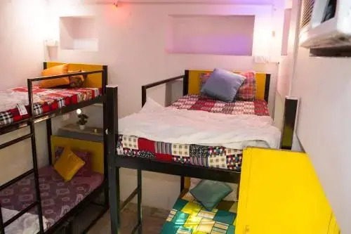 Пушкар: 12 Monks Backpackers Community