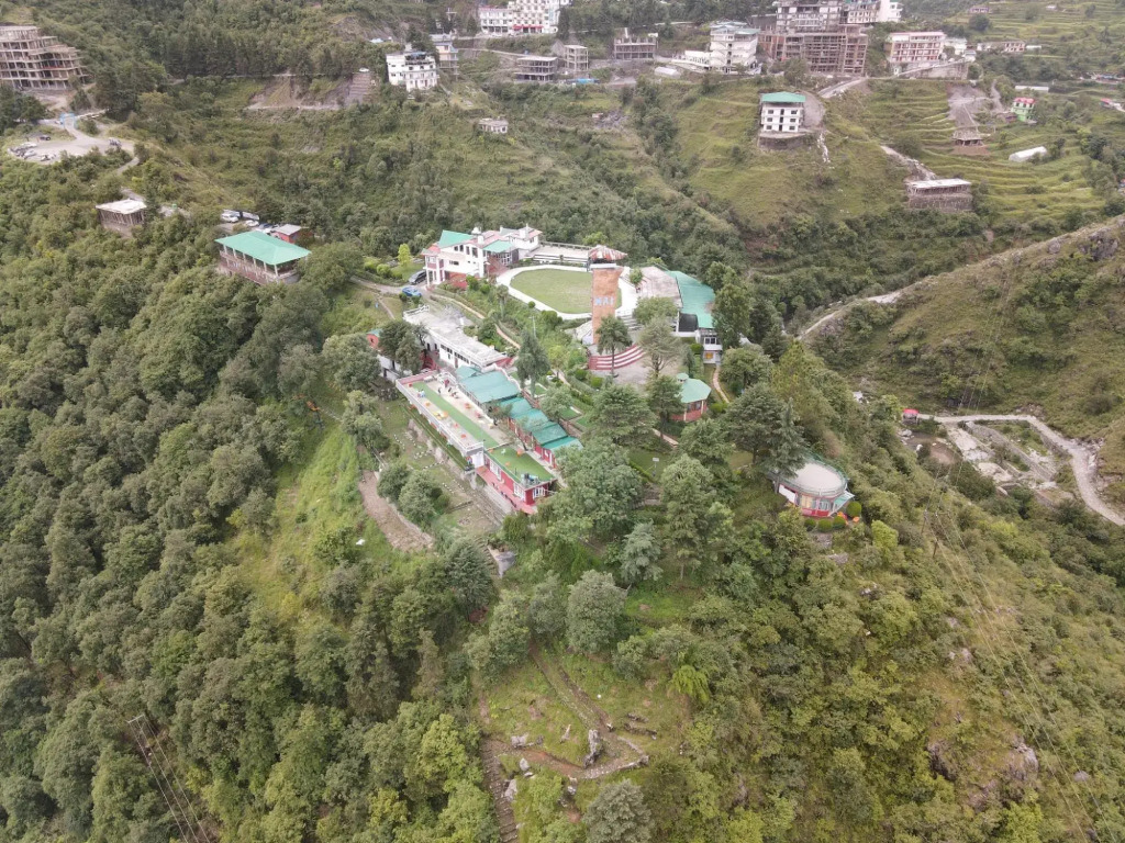 Массури: The Himalayan Hostel