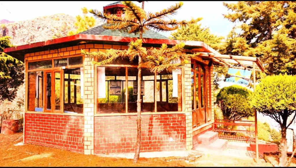 Массури: The Himalayan Hostel