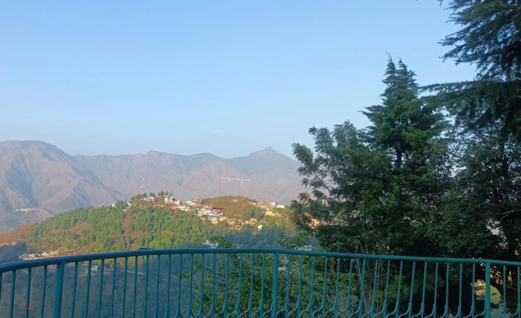Массури: The Himalayan Hostel