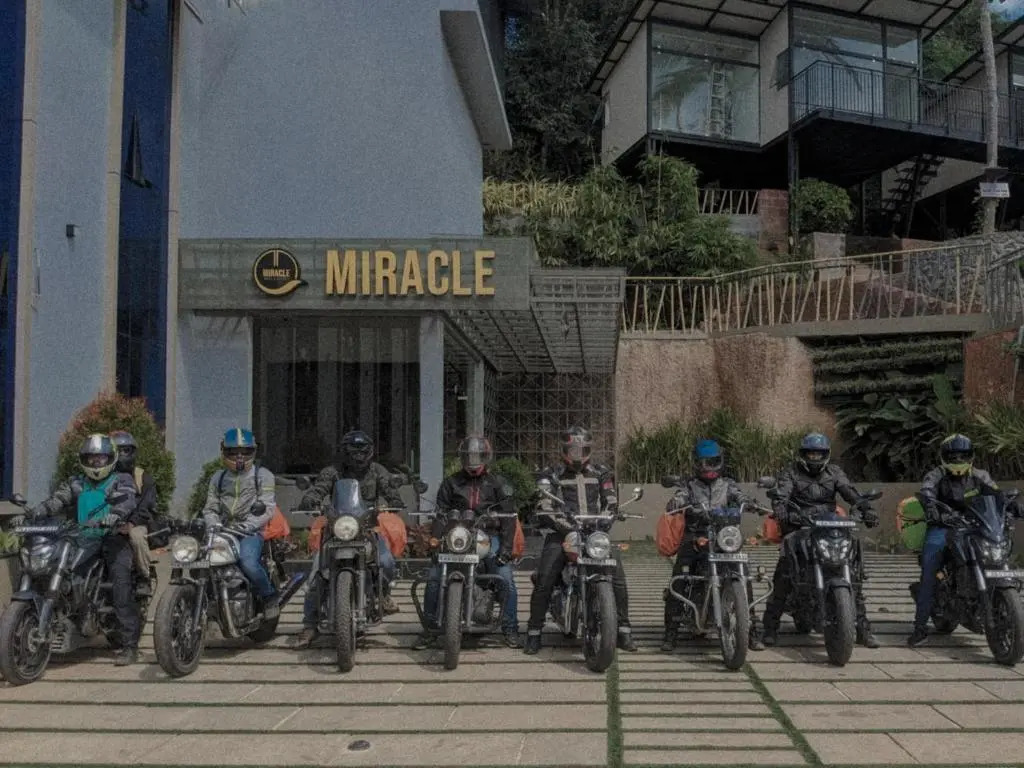 Кондотти: Miracle Hotel And Resorts