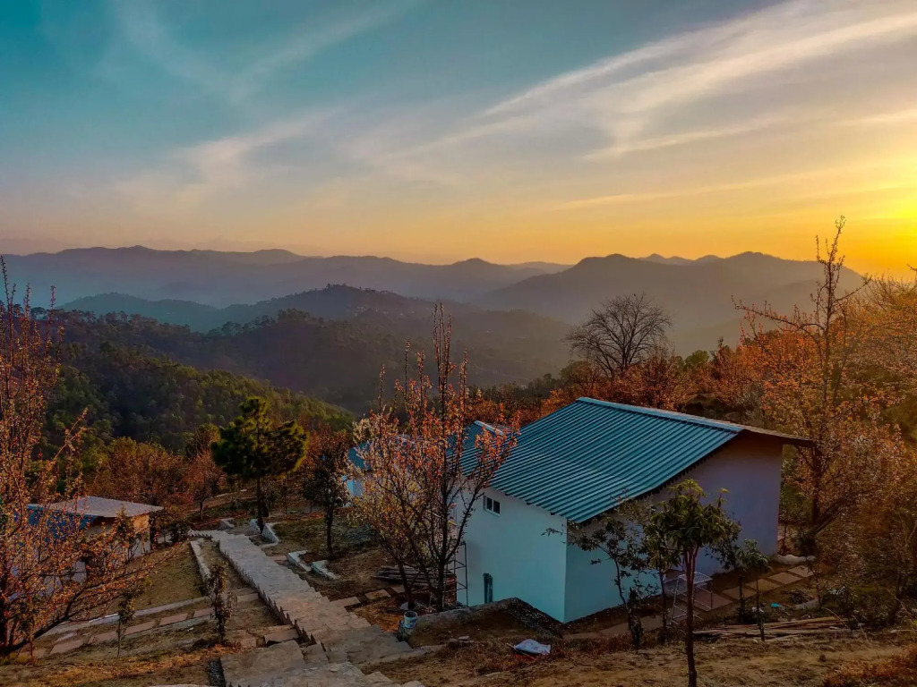 Сукха: Shivoham Himalayan Resort