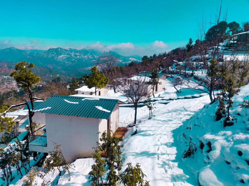Сукха: Shivoham Himalayan Resort