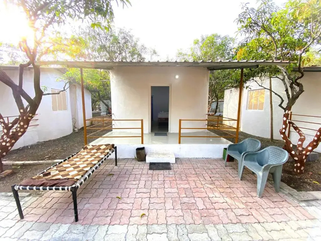 Сазан: Wilderness Camp 200mtr from Devaliya Park