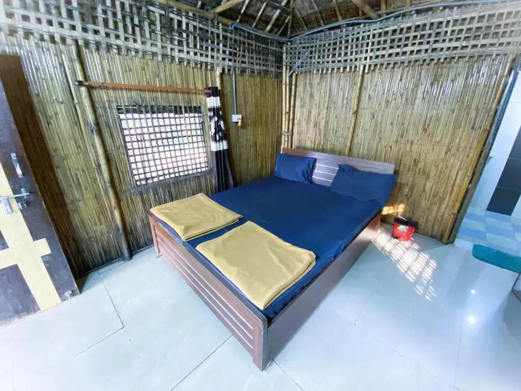 Сазан: Wilderness Camp 200mtr from Devaliya Park