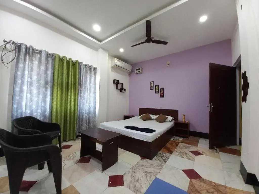 Гувахати: River Bay Guest House
