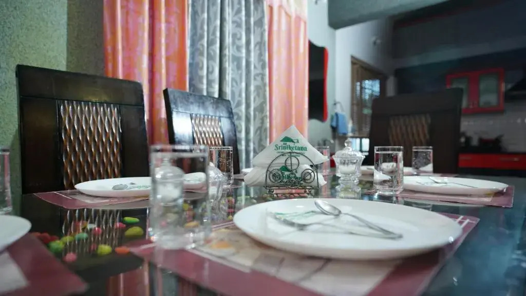 Кушалнагар: Srinikethana Home Stay with Swimming Pool