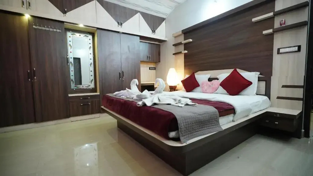 Кушалнагар: Srinikethana Home Stay with Swimming Pool