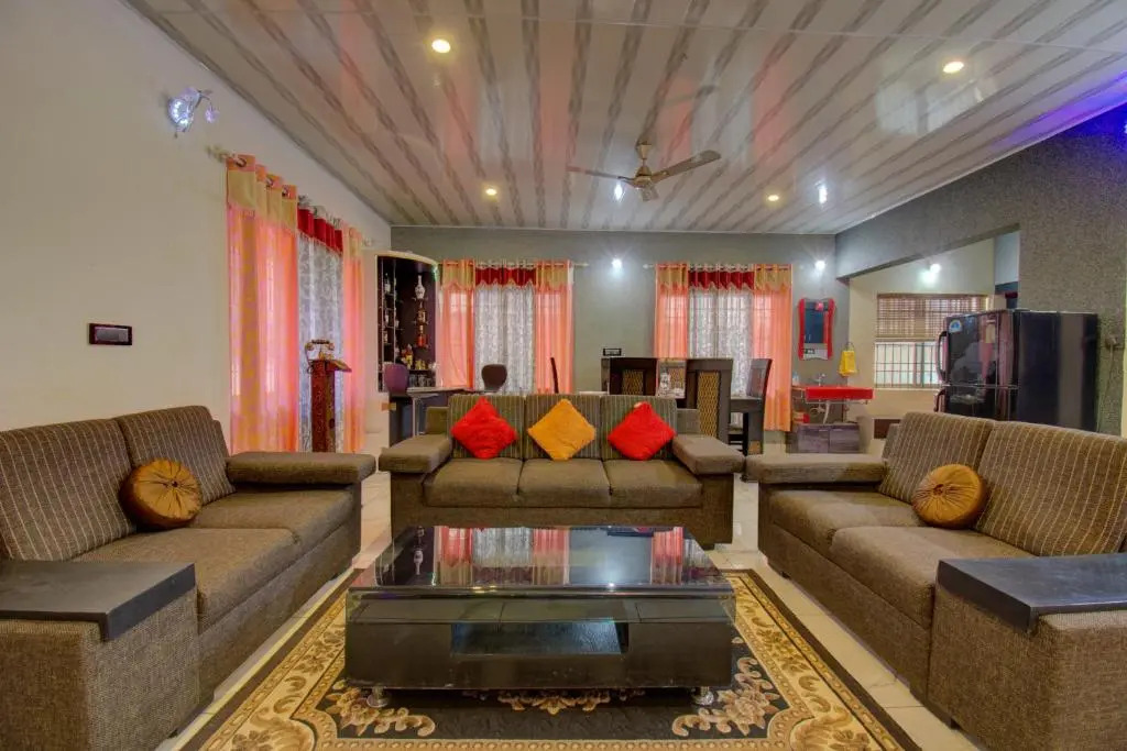 Кушалнагар: Srinikethana Home Stay with Swimming Pool