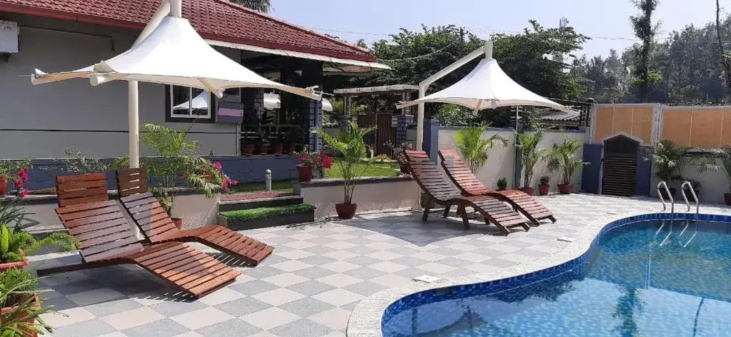 Кушалнагар: Srinikethana Home Stay with Swimming Pool