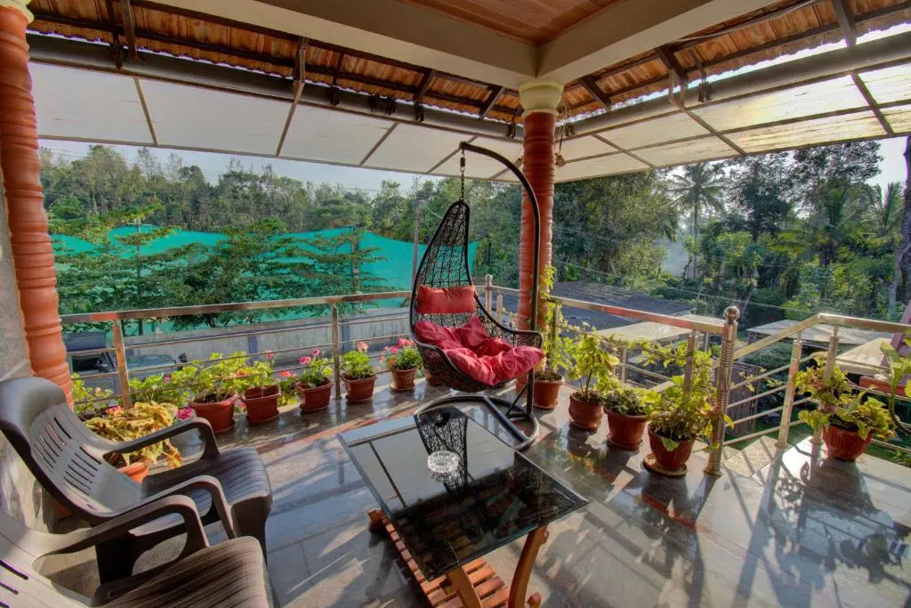 Кушалнагар: Srinikethana Home Stay with Swimming Pool