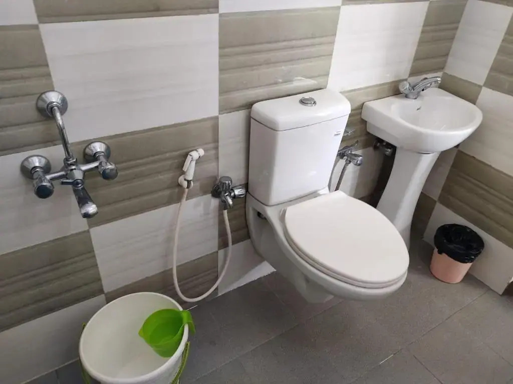 Ути: SAIBALA RESlDENCY - NEAR BOAT HOUSE