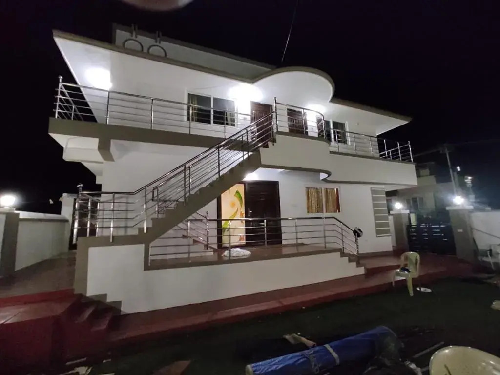 Ути: SAIBALA RESlDENCY - NEAR BOAT HOUSE