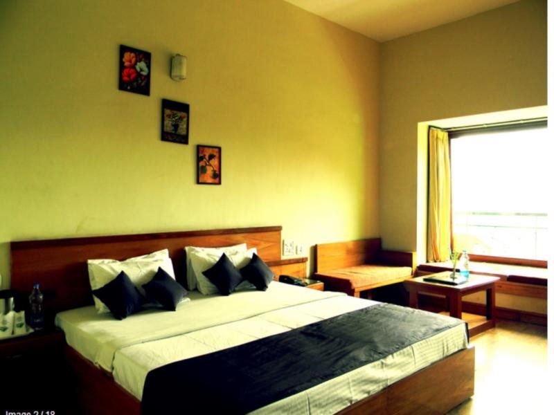 Раникхет: Pratiksha Himalayan Retreat