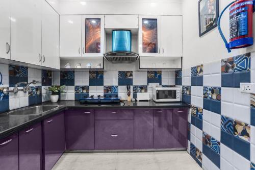 Газиабад: Entire World Class Apartment near Metro Station