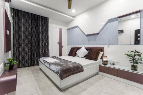Газиабад: Entire World Class Apartment near Metro Station