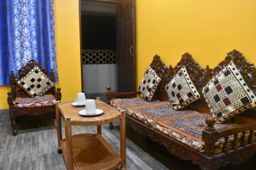 Силигури: 12 Homestay Apartments