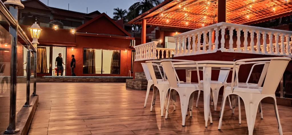 Villa 406, Dr Wade with Private Pool and Gazebo in Royal Palms Mumbai — фото 4