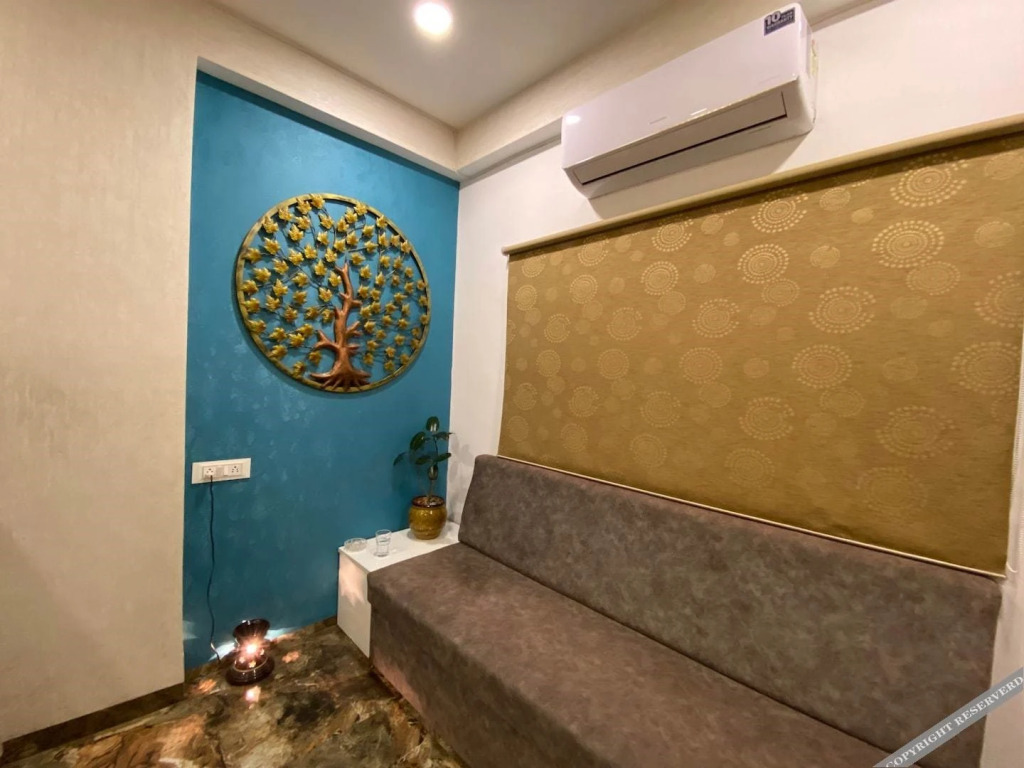 Индаур: Hotel Mumbai House LIG Behind CHL Hospital