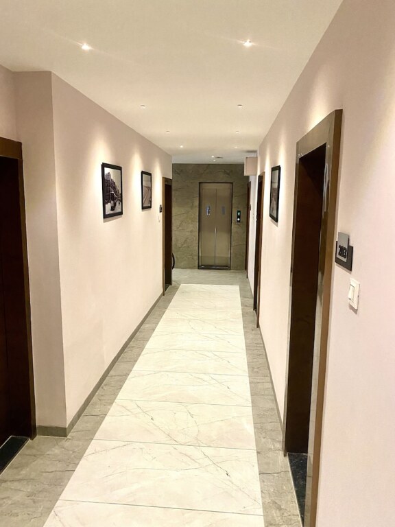 Индаур: Hotel Mumbai House LIG Behind CHL Hospital