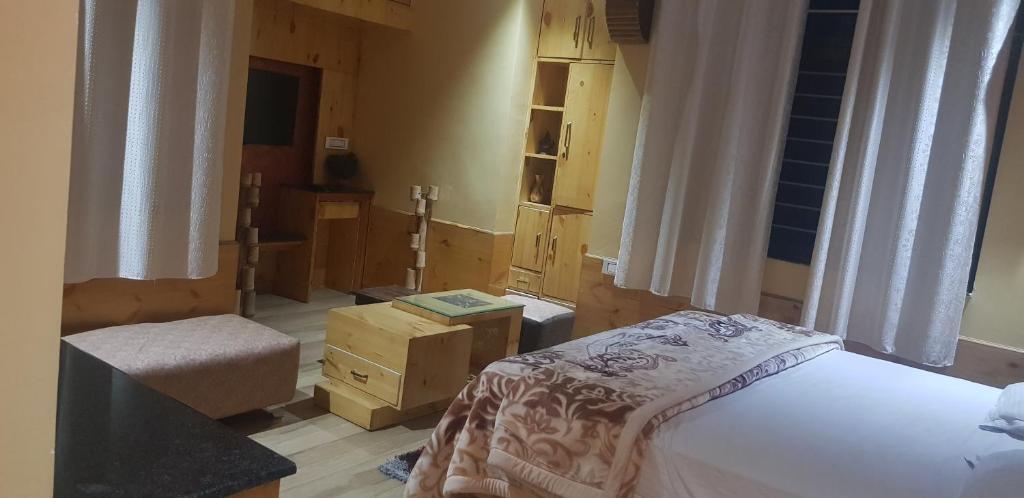 Дехрадун: Forest Inn Home stay