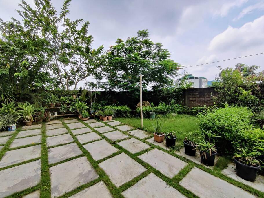 Гувахати: HAPPYHOME - a spacious homestay with self cooking facility