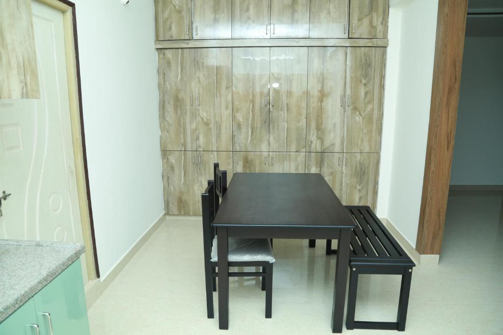 Тирупати: Ameya Homestays Brand New Fully Furnished 3BHK & 2BHK Apartments.