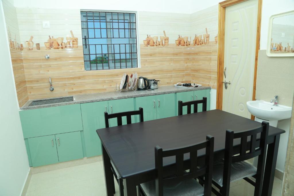 Тирупати: Ameya Homestays Brand New Fully Furnished 3BHK & 2BHK Apartments.