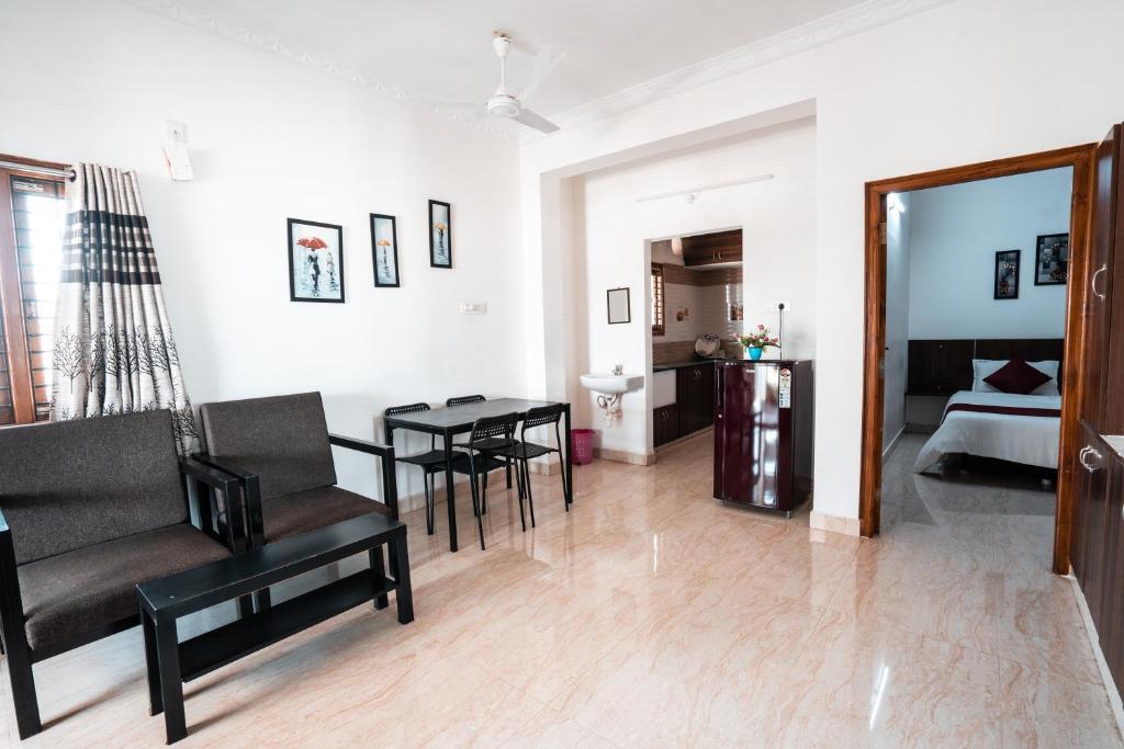 Тирупати: Mahasri Homestays Fully Furnished 2BHK & 1BHK Apartments