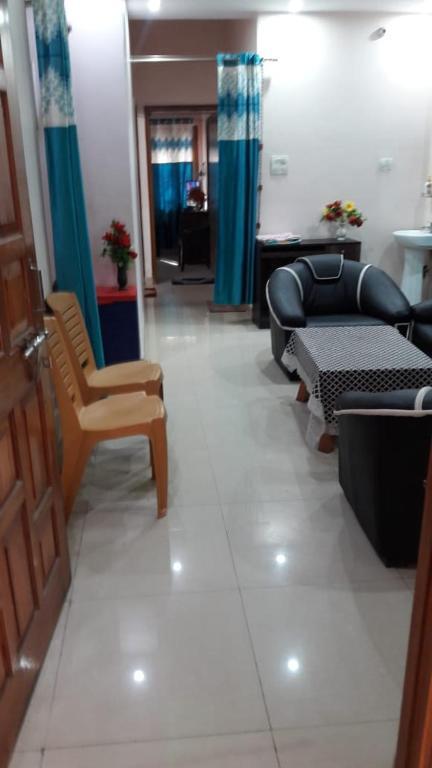 Варанаси: Holiday's Home - 4 Bedrooms Apartment.