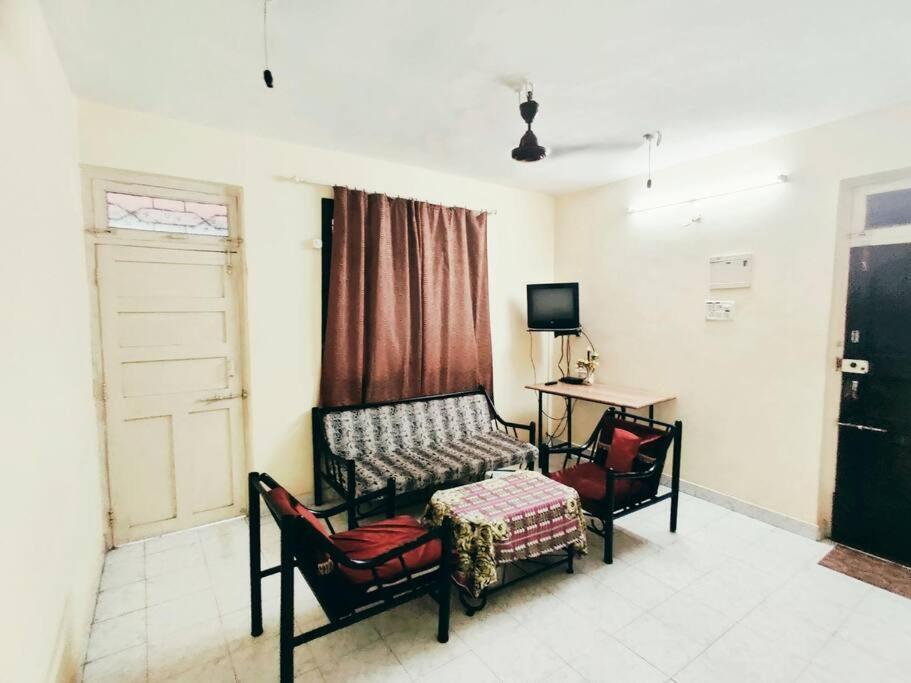 Prime Location-2mnts Baga-Calagt Beach-Lovly House — фото 5