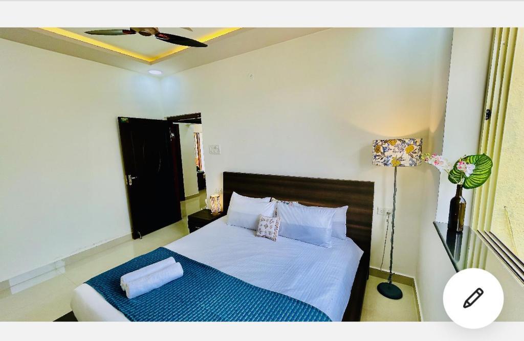 Калангут: Breezy luxury 2BHK holday home near calangute beach