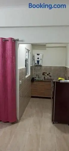 Газиабад: Fully furnished 1BHK luxury suite