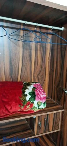 Газиабад: Fully furnished 1BHK luxury suite