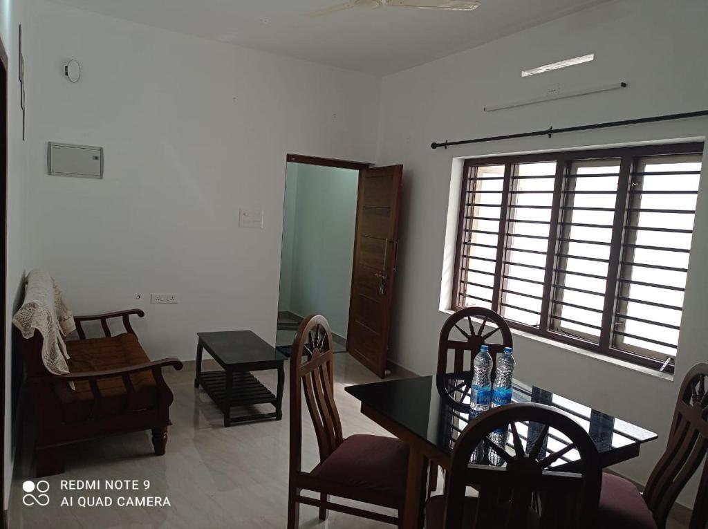 Кондотти: Riverview Home Stay