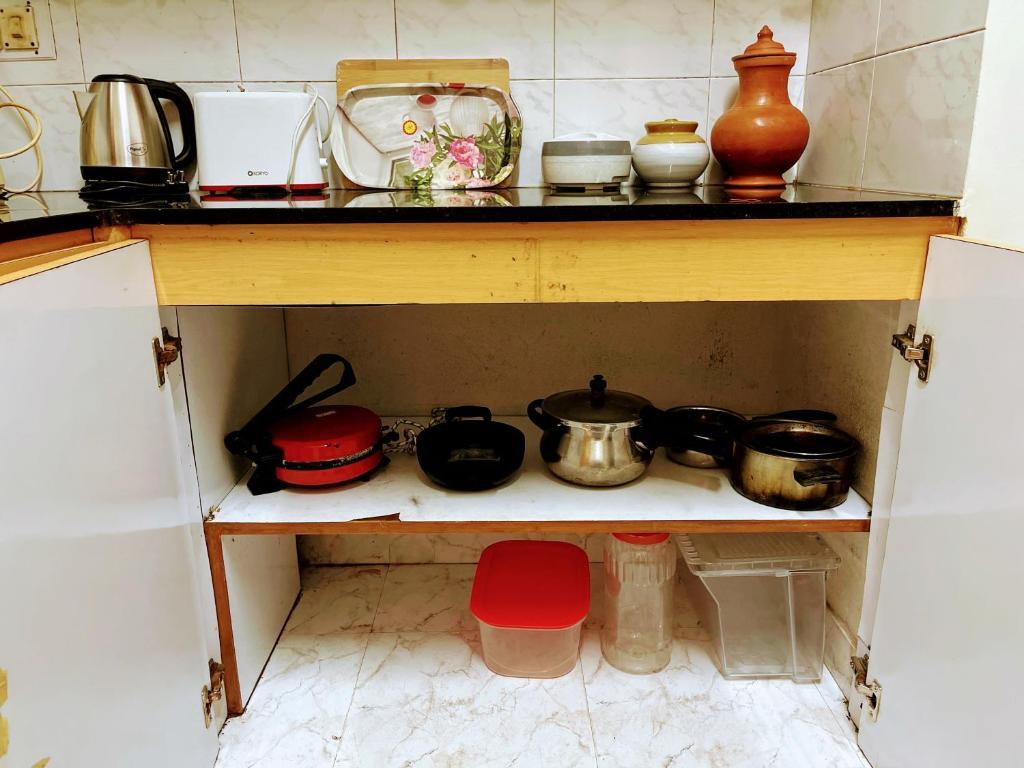 Artistic 2bhk in the Downtown Close To Everything — фото 4