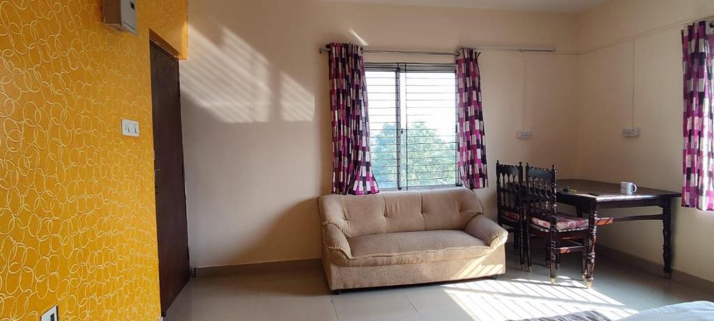 Бхубанешвар: WeKare - 1 BHK Service Apartments