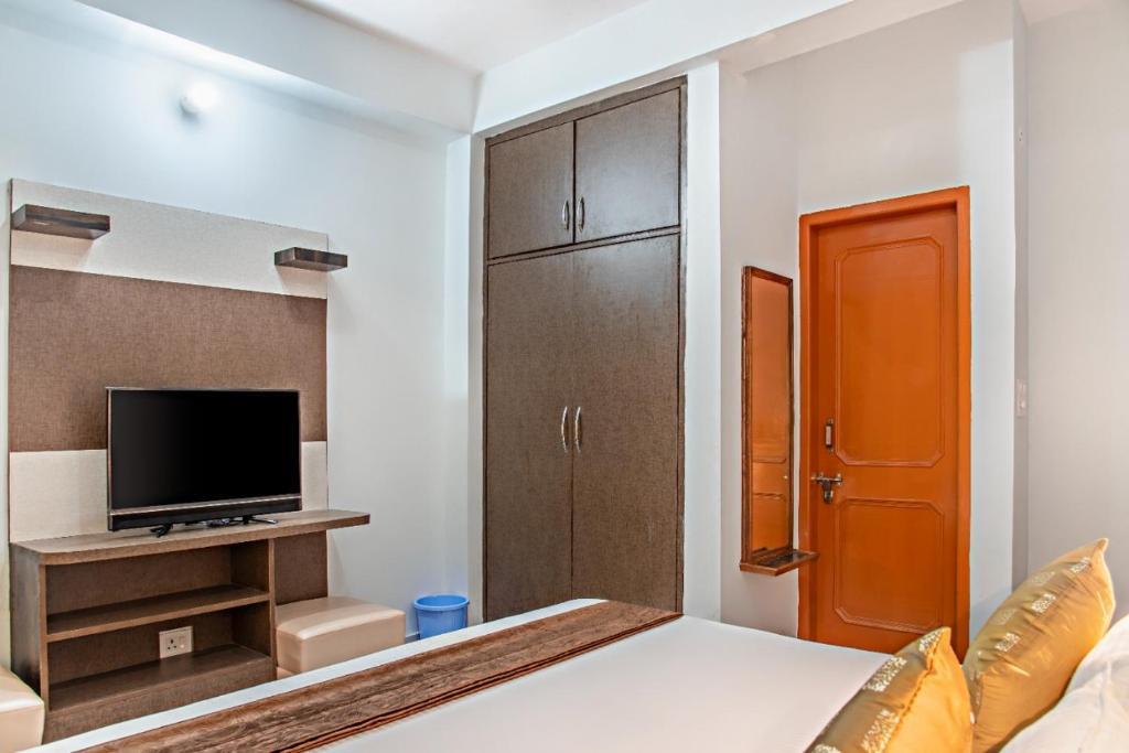 3 BHK Serviced Apartment Toy Train Lawn Kasauli — фото 2