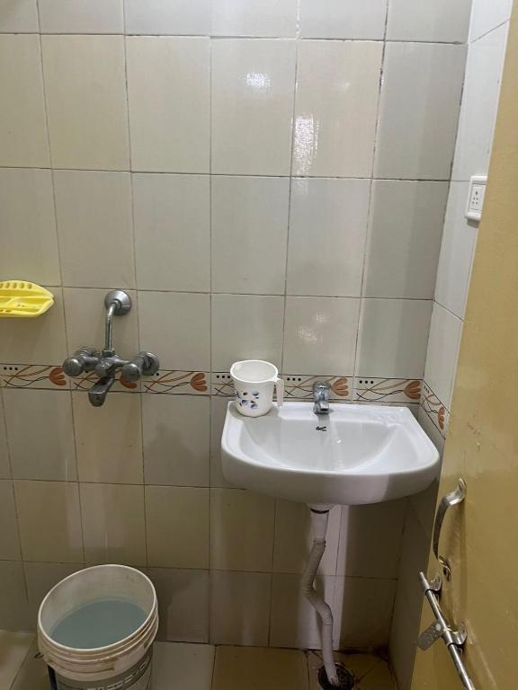Дург: Bk's Service Apartment