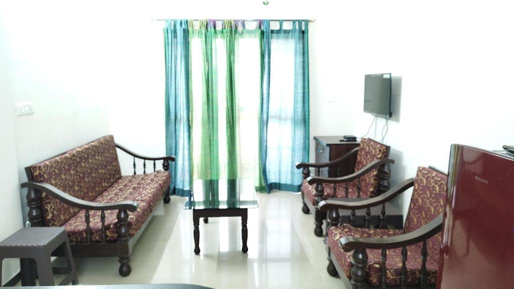 Seacoast Retreat- Lovely 2 BHK apartment with pool — фото 2