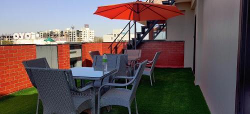 Индаур: Stay10 Studio Apartments