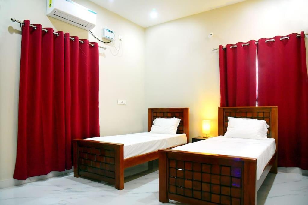Sri Apartment 2BHK For Familys Couples Parking A1 — фото 2