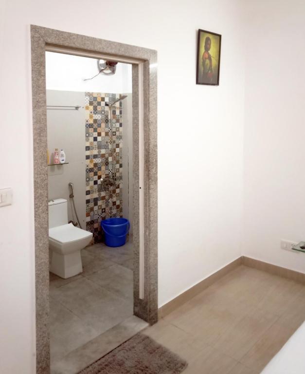 Большая Нойда: House 44 1BHK