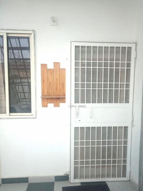 Большая Нойда: House 44 1BHK
